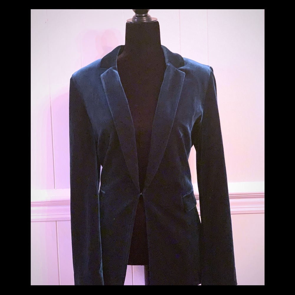 EUC-Emerald Green Velvet Blazer